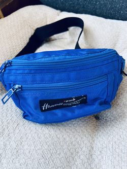 Hawaii Fanny Pack With 5 Zippered Pouches