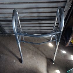 Handicapped wheelchair