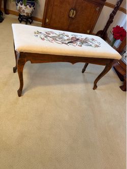Vintage embroidered bench for all occasions!
