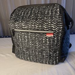 Skidaddle By Skip*Hop Large Capacity Diaper Backpack 
