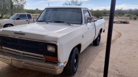 1987 Dodge D100