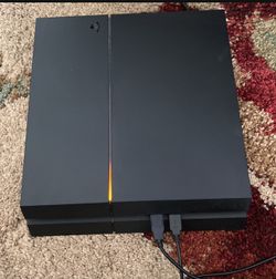 Ps4 With 2 Controllers And 4 Games And PS4,5 Headset