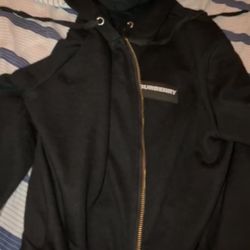 Medium Burberry sweater
