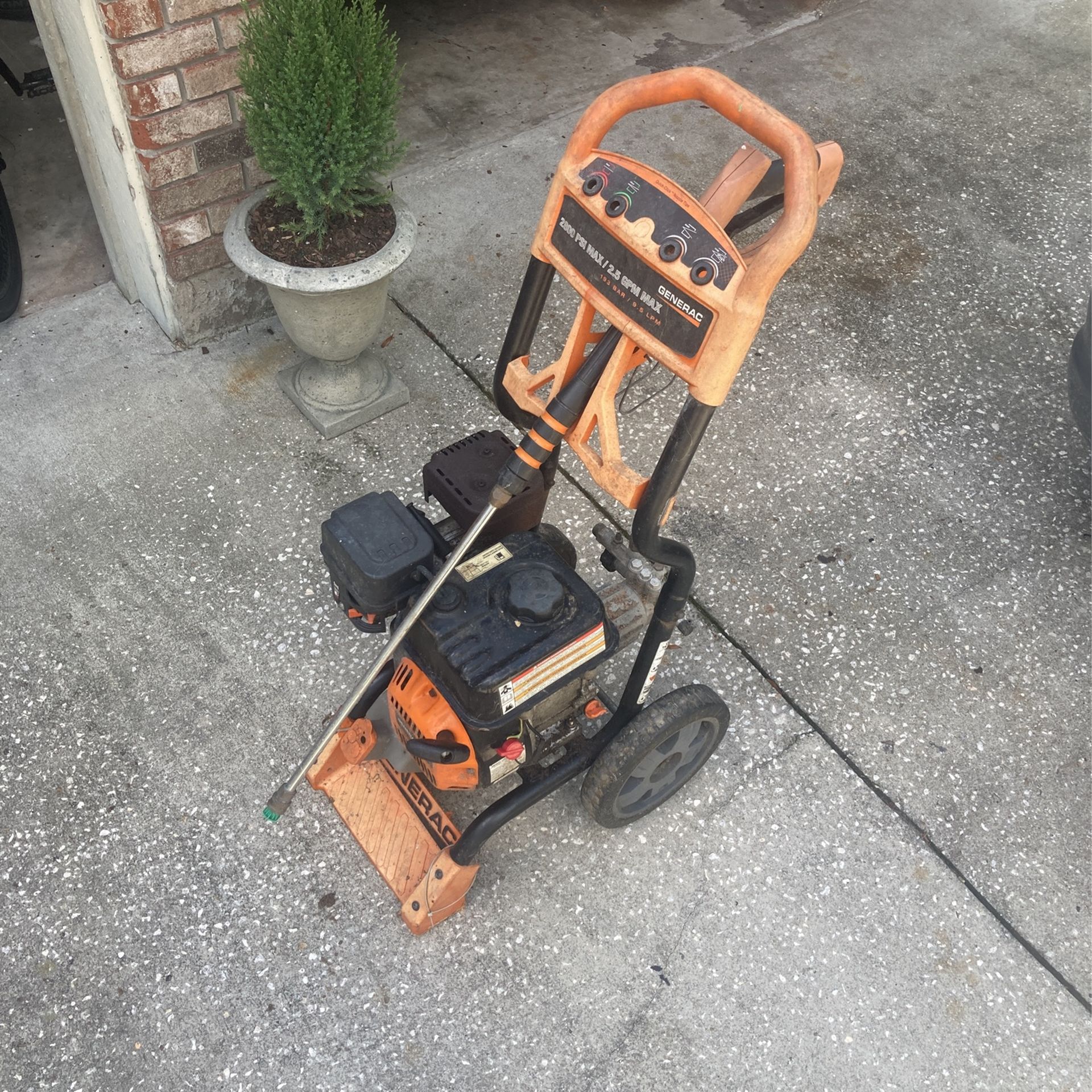 Generac 2800 PSI / 2.5 GPM Pressure Washer