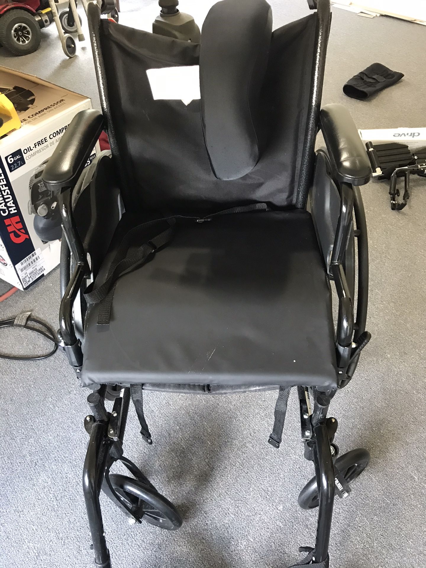 Gently Used Comfort Element Drive cruiser lll Wheelchair 