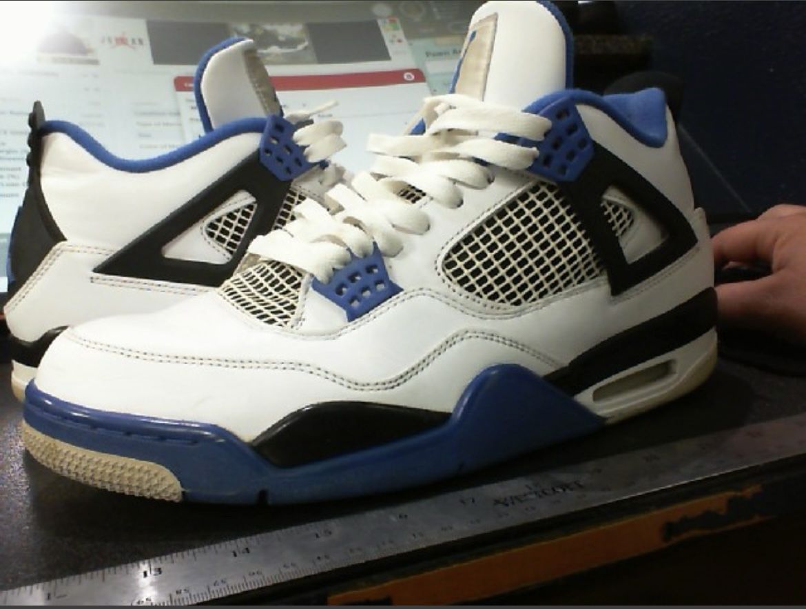 Jordan 4 Retro Motorsports (2017)