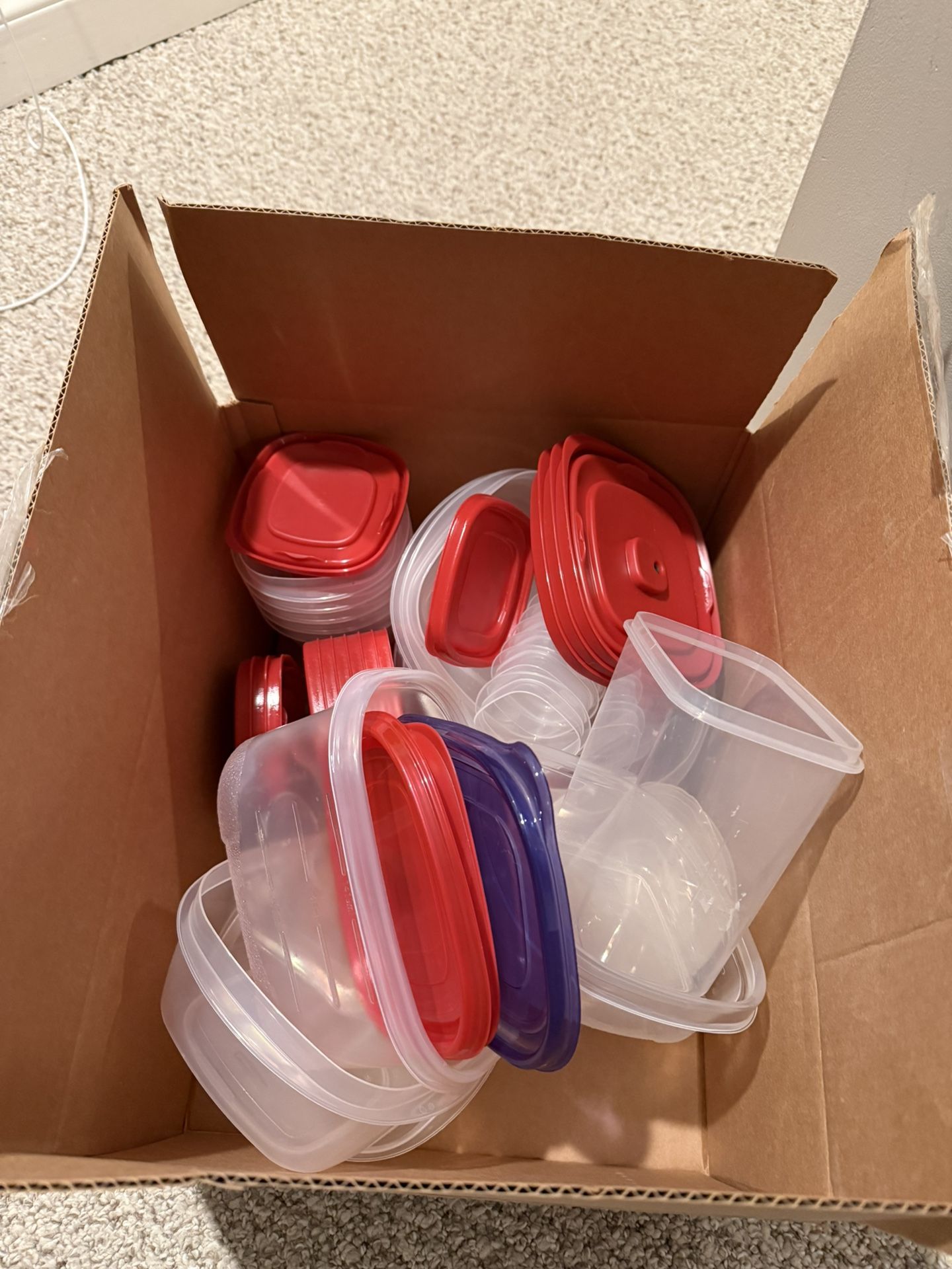 Tupperware 