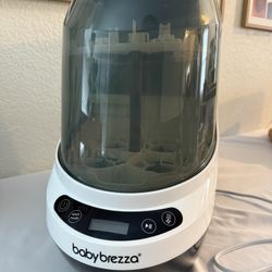 Baby Brezza Bottle Washer + Sterilizer/Dryer – Like New
