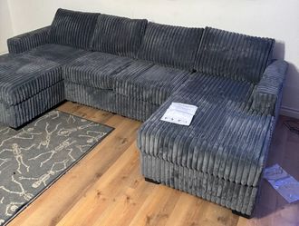 Sectional Set 
