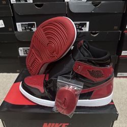 Air Jordan 1 Retro High OG - Patent Leather Bred  555088-063 Size 9 Brand New