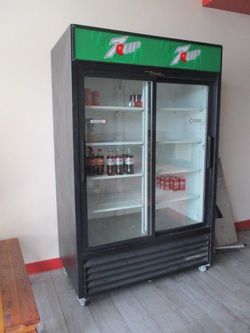 rue Mfg. GDM-45 Refrigerated Merchandiser