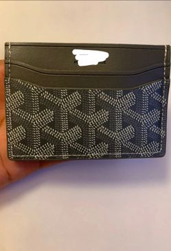 Luxury-Style Wallets – Brand New – Multiple Colors