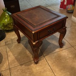 End Table. FREE