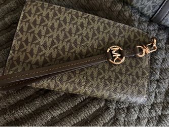 Michael kors bag with wallet used