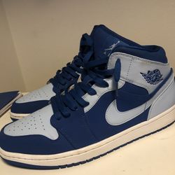 Jordan 1 Mids 