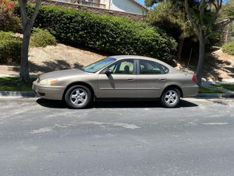 2004 Ford Taurus