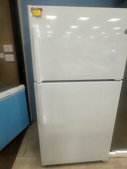 GE Apartment sized refrigerator