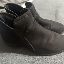 Women’s Time and Tru ankle boot in Color Black