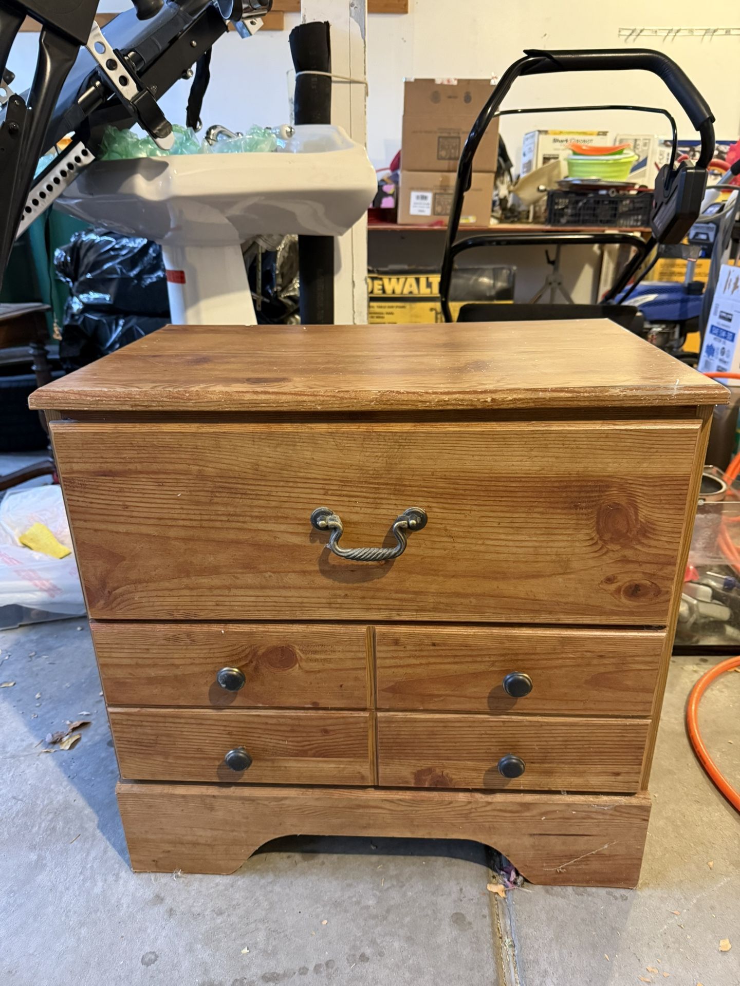 Nightstand/End Table