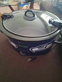 Seahawk emblem crock pot! Like new!!