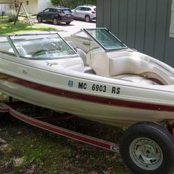 Caravelle 18’ BowRider