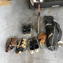 Left handed gloves like new dc41 cleats size 11 