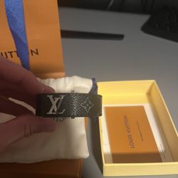 Lv bracelet 