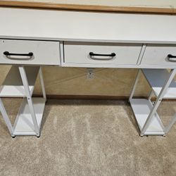 Desk With Drawers 