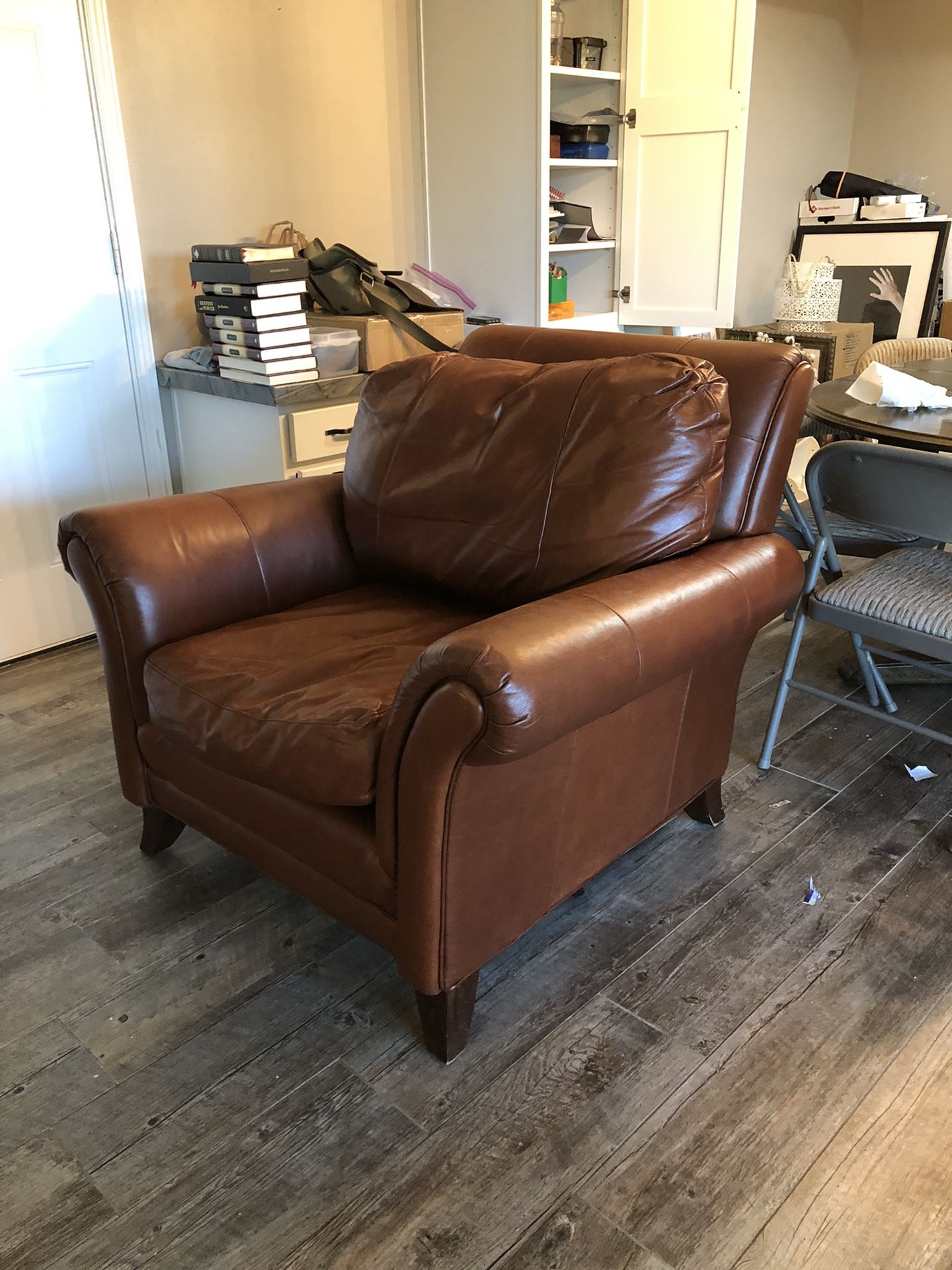 Leather Reading Chair for Sale in Phoenix, AZ OfferUp