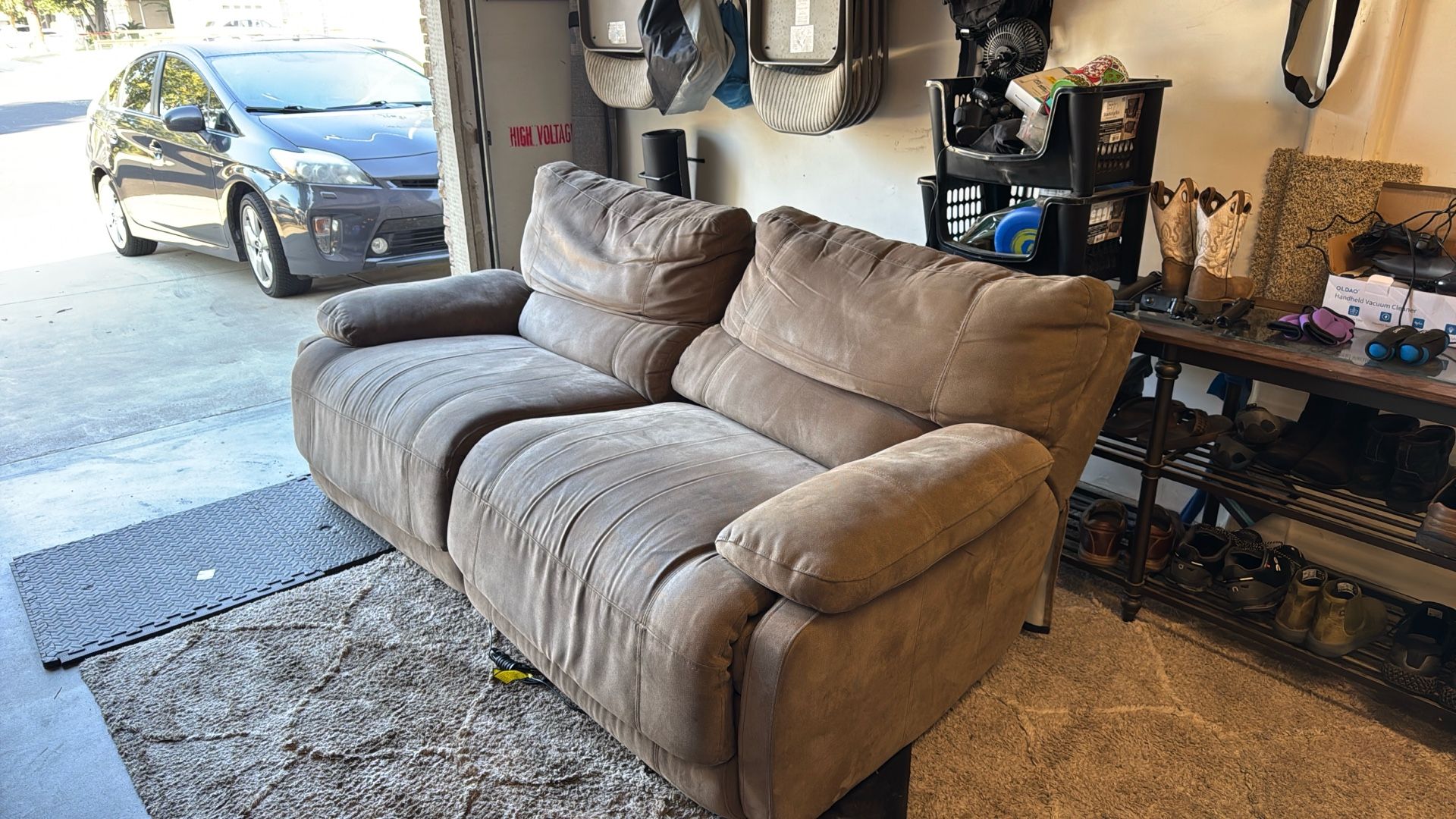 Sofa With Power Dual Recliner - Free, Pickup