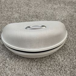 Women’s Oakley Sunglasses 