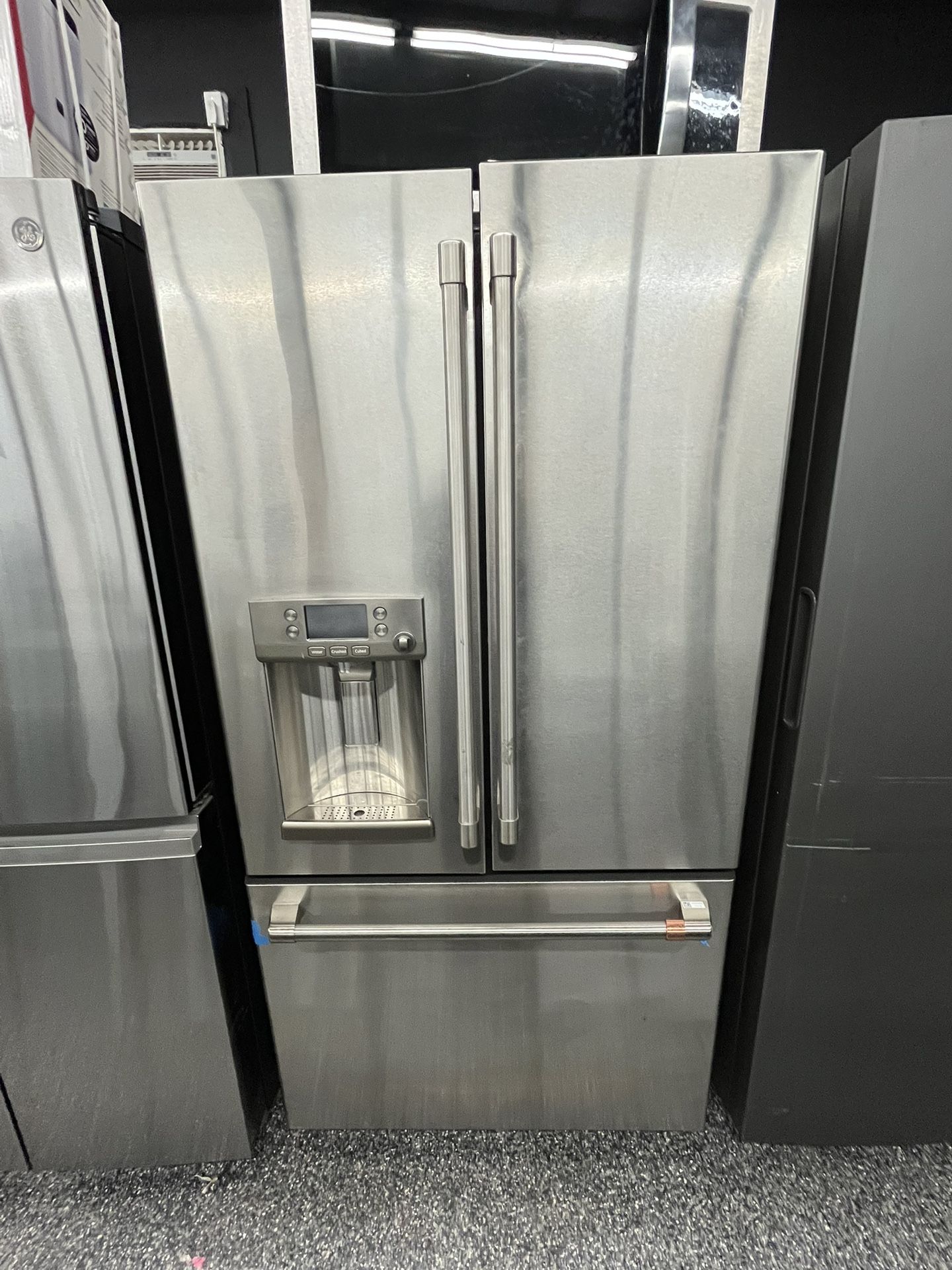 Stainless Steel Cafe French Door Fridge + Hot Water Dispenser 28 Cu Ft