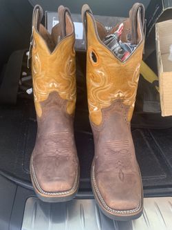 Boots Size 9.5