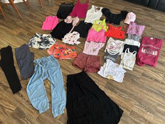 Girls Youth clothes lot size Small $20
