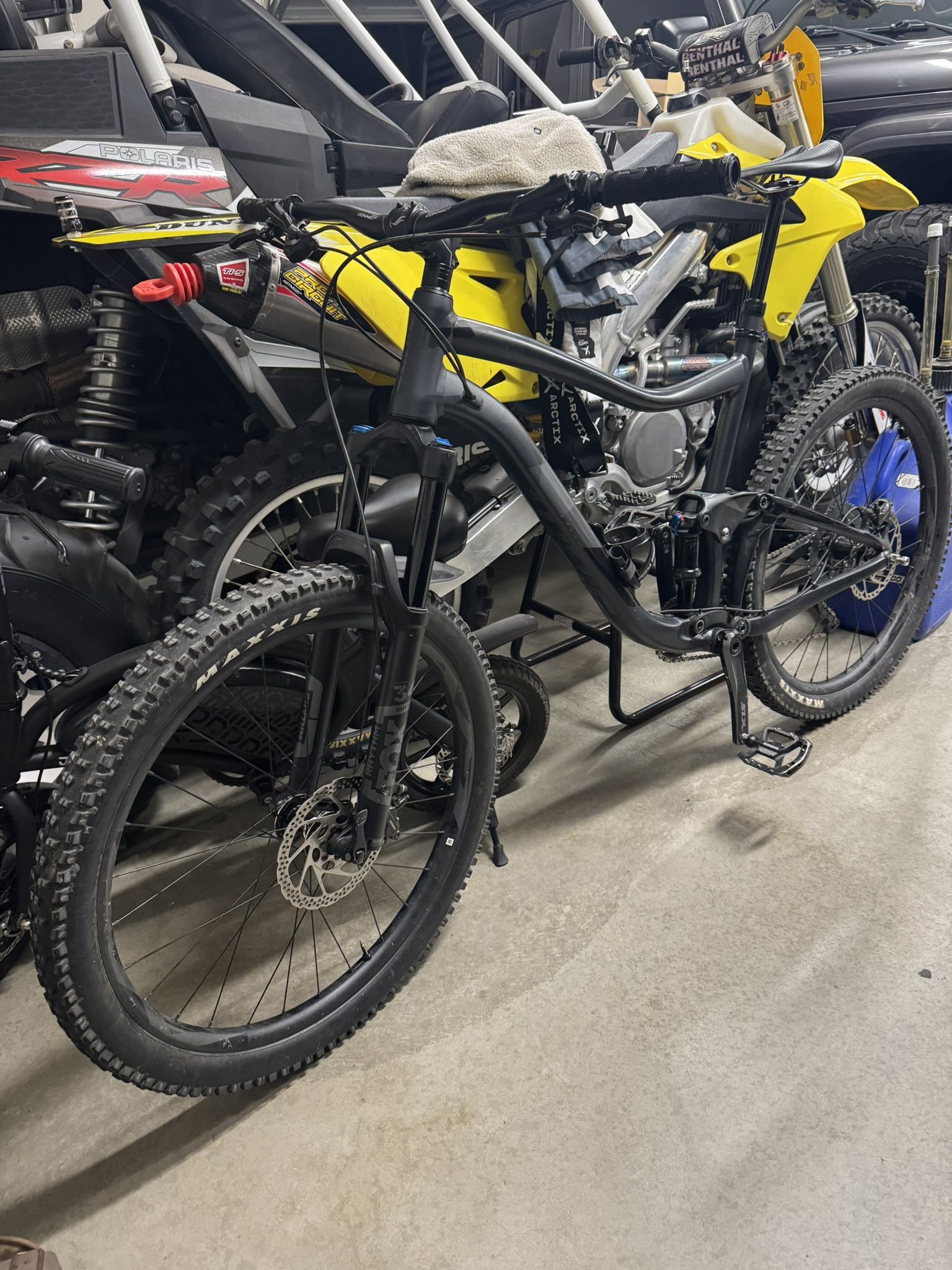 Giant Trance 2