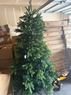 Artificial Christmas Tree - 6 Ft