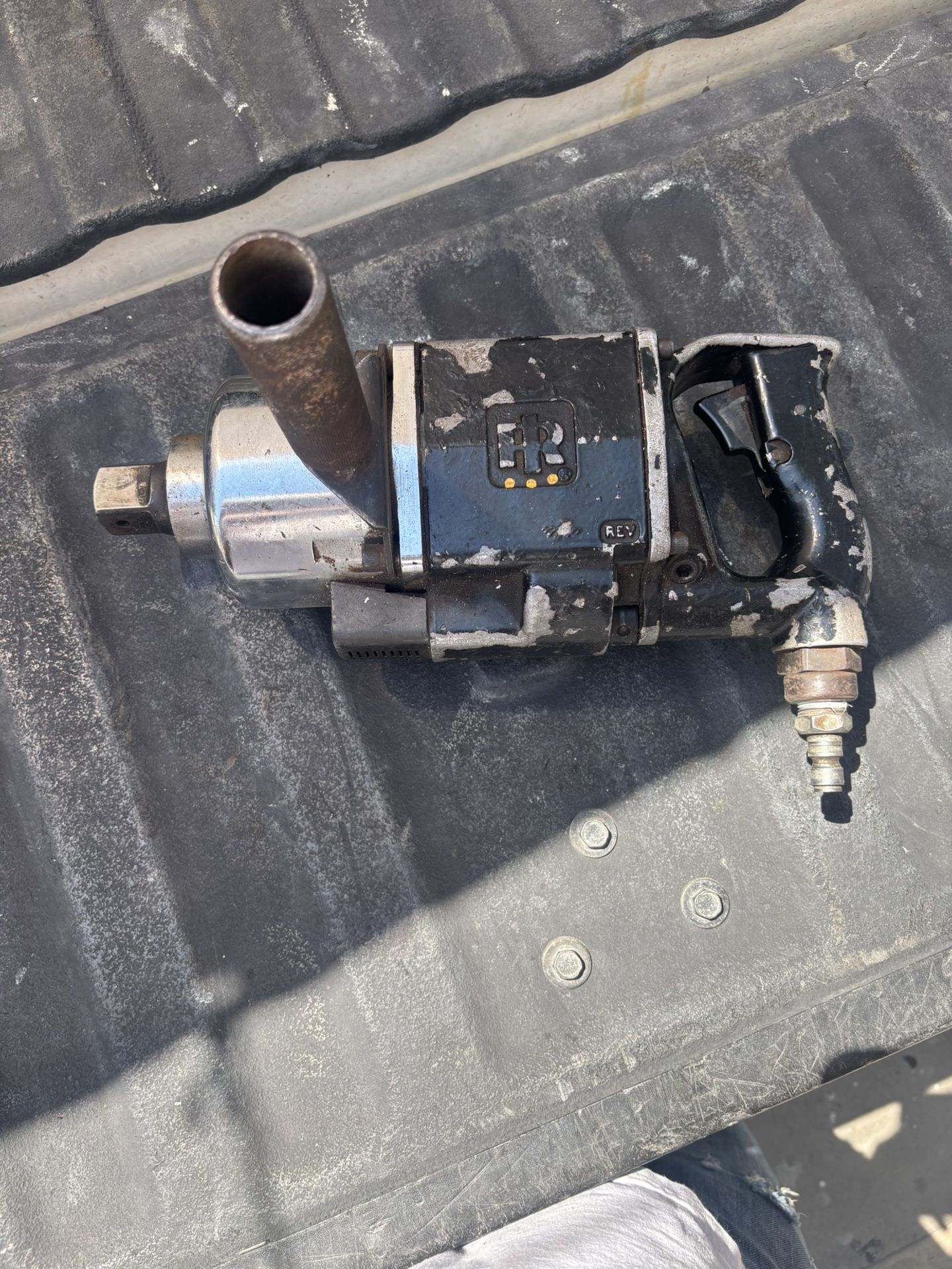 IMPACT TOOL