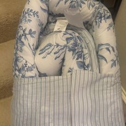 Laura Ashley Queen Comforter Set