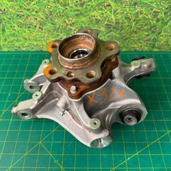 18-24 BMW X3 G01 REAR RIGHT SIDE SPINDLE KNUCKLE WHEEL HUB OEM