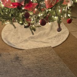 White Tree Skirt 