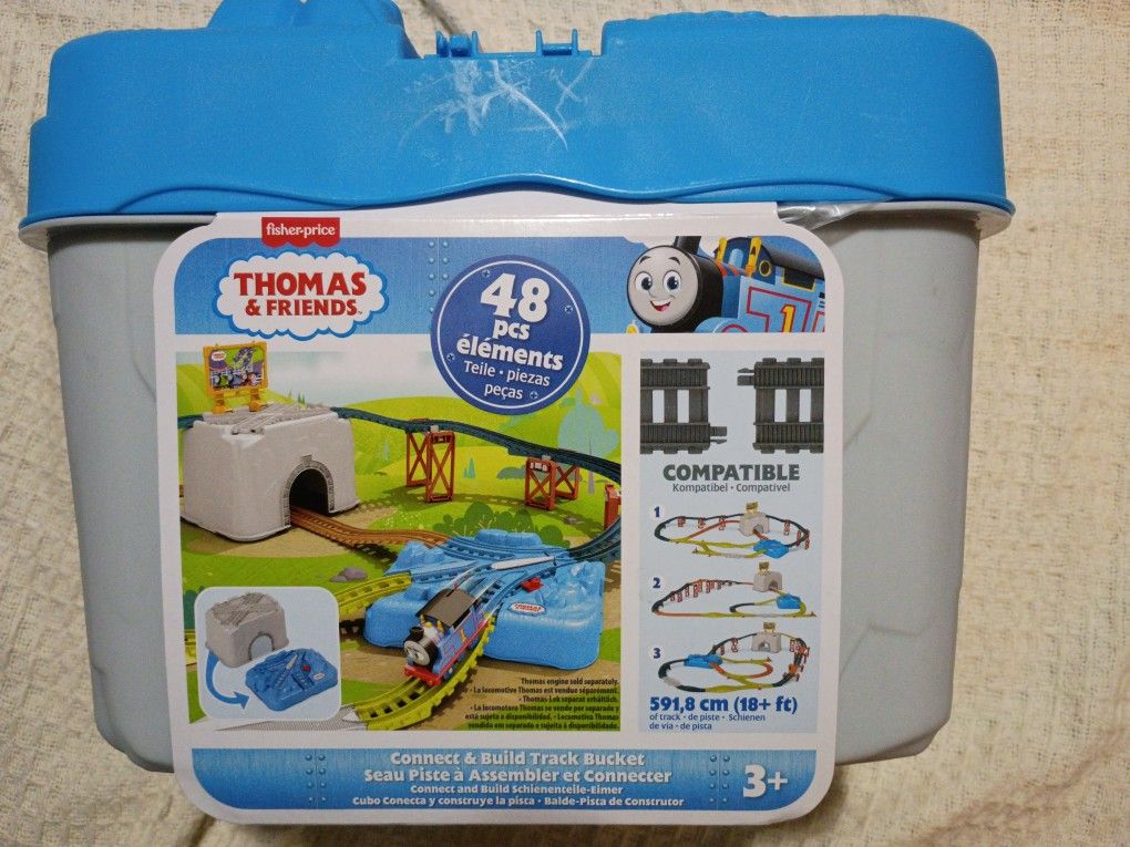 Thomas & Friends 48 Pc Track Bucket
