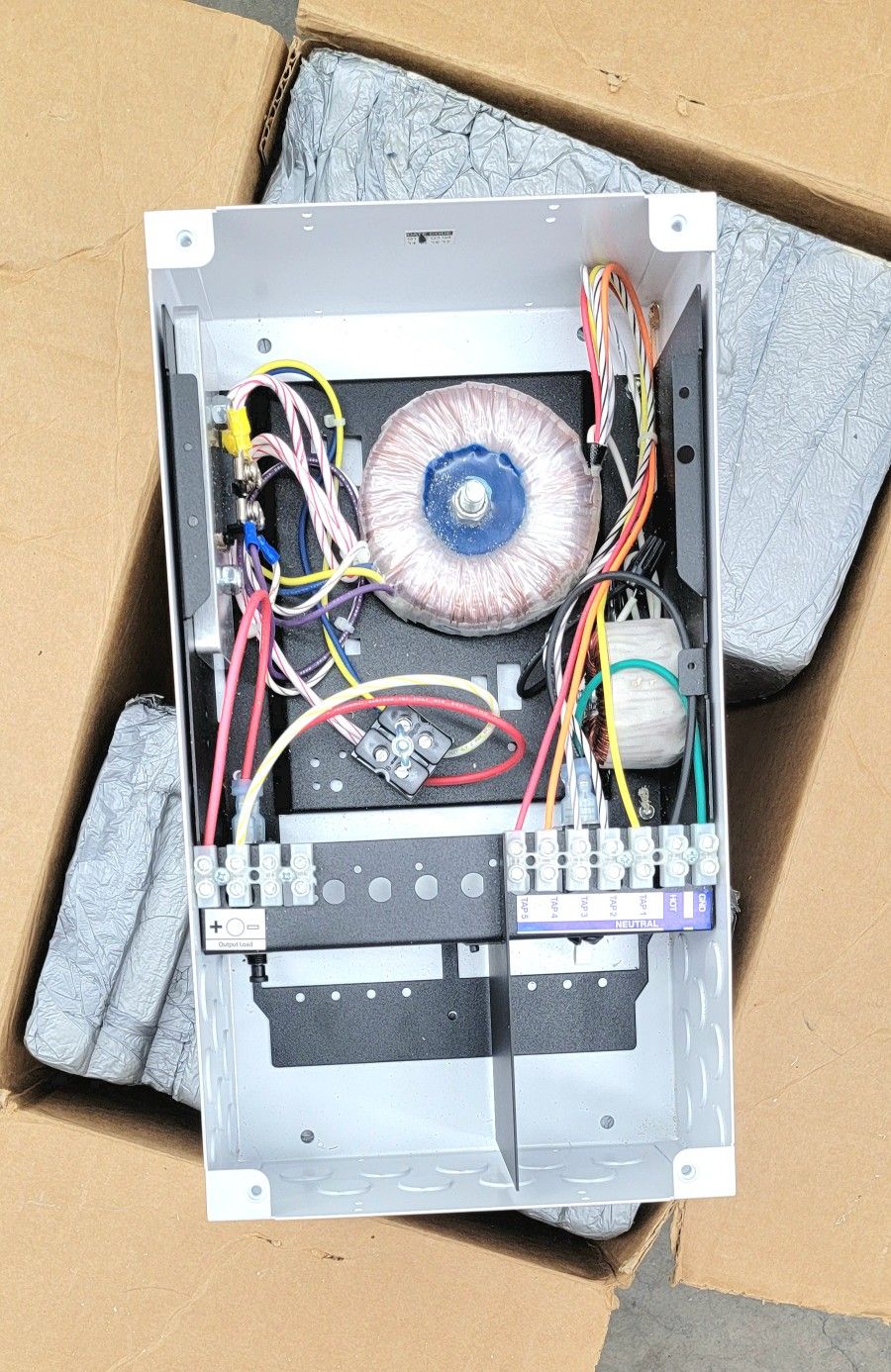 Q-Tran 24 volt DC Low Voltage Lighting 60 watt power supply