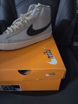Nike blazer