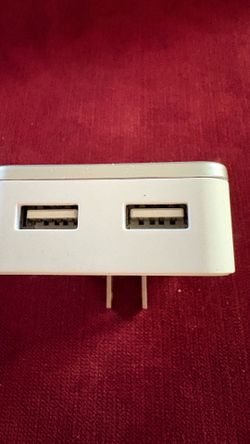 Like New Dual USB Wall Charger 24W, Foldable Plug AC Adapter