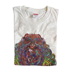 Supreme T-Shirt Size Medium