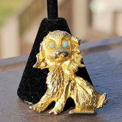 Vtg Gold Tone Spaniel Dog Blue Eyes Brooch Pin