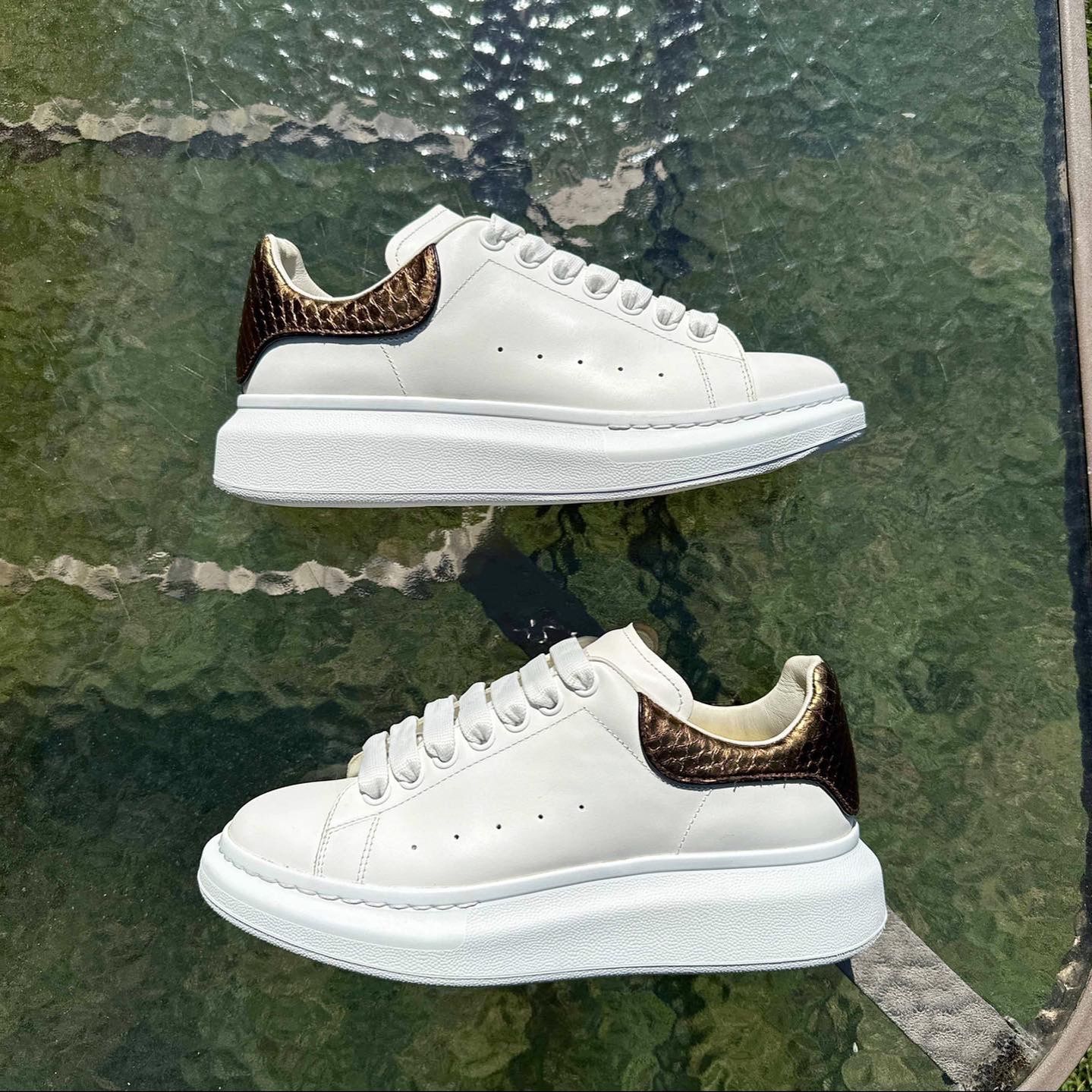 Alexander McQueen Oversized Casual designer Sneaker Bronze White 