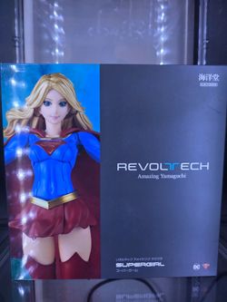 Revoltech supergirl