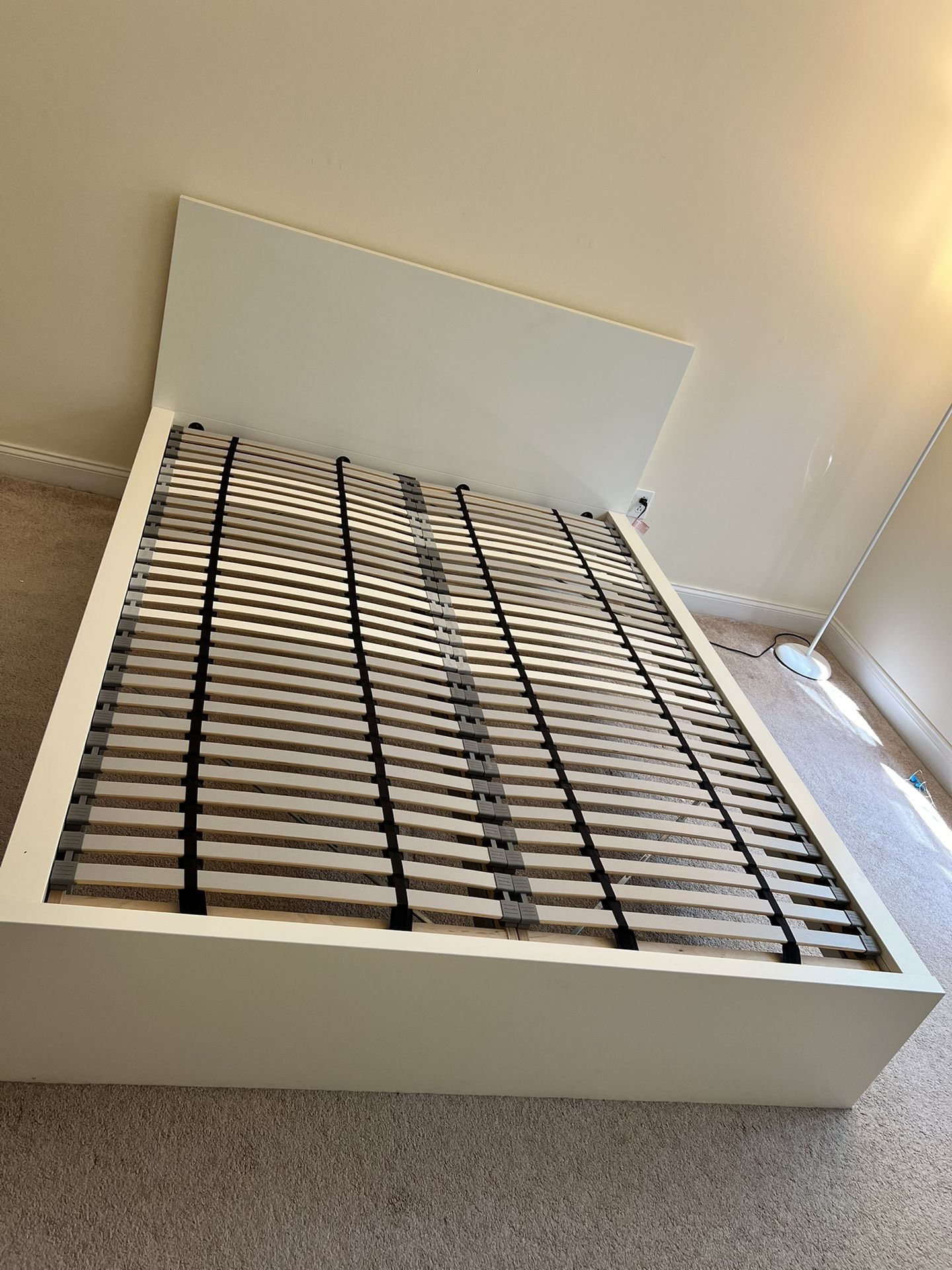 Queen Bed