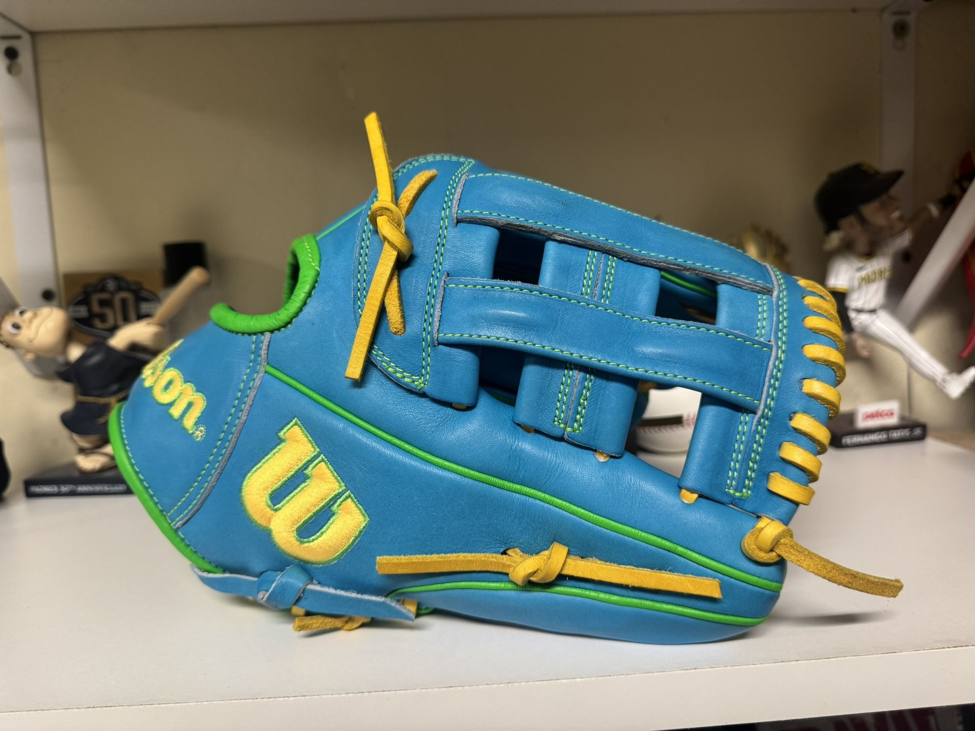 Wilson A2000 PP05 Elly De La Cruz Model